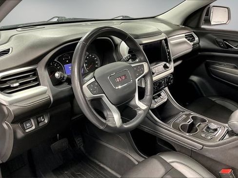 Used 2022 GMC Acadia SLT w/ Elevation Edition FWD image 18