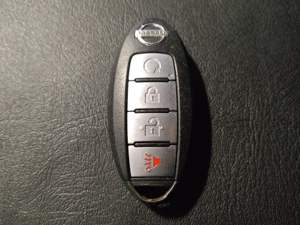 Used 2020 Nissan Pathfinder SV FWD image 32
