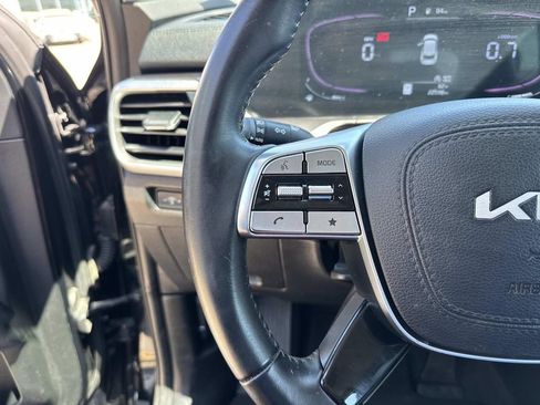 Used 2024 Kia Telluride S FWD image 23