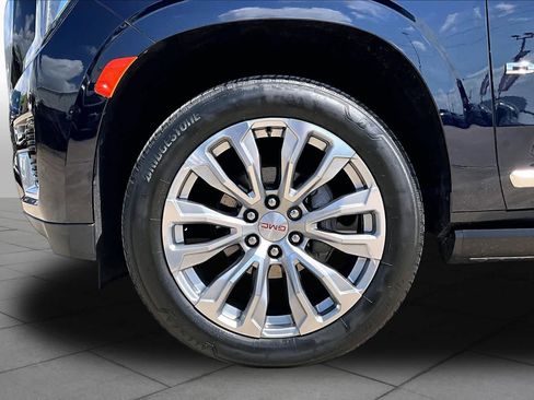 Used 2024 GMC Yukon XL Denali w/ Max Trailering Package image 11