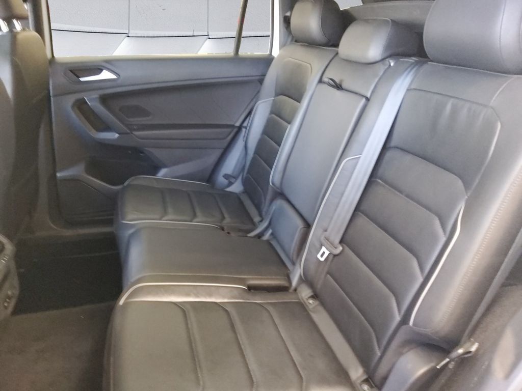 Used 2019 Volkswagen Tiguan SEL Premium R-Line AWD/4WD image 18