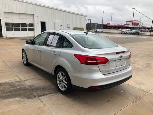 Used 2018 Ford Focus SE image 35