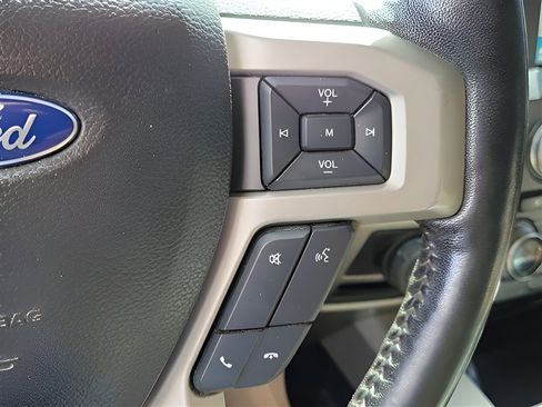 Used 2017 Ford F150 Lariat w/ Equipment Group 502A Luxury AWD/4WD image 22