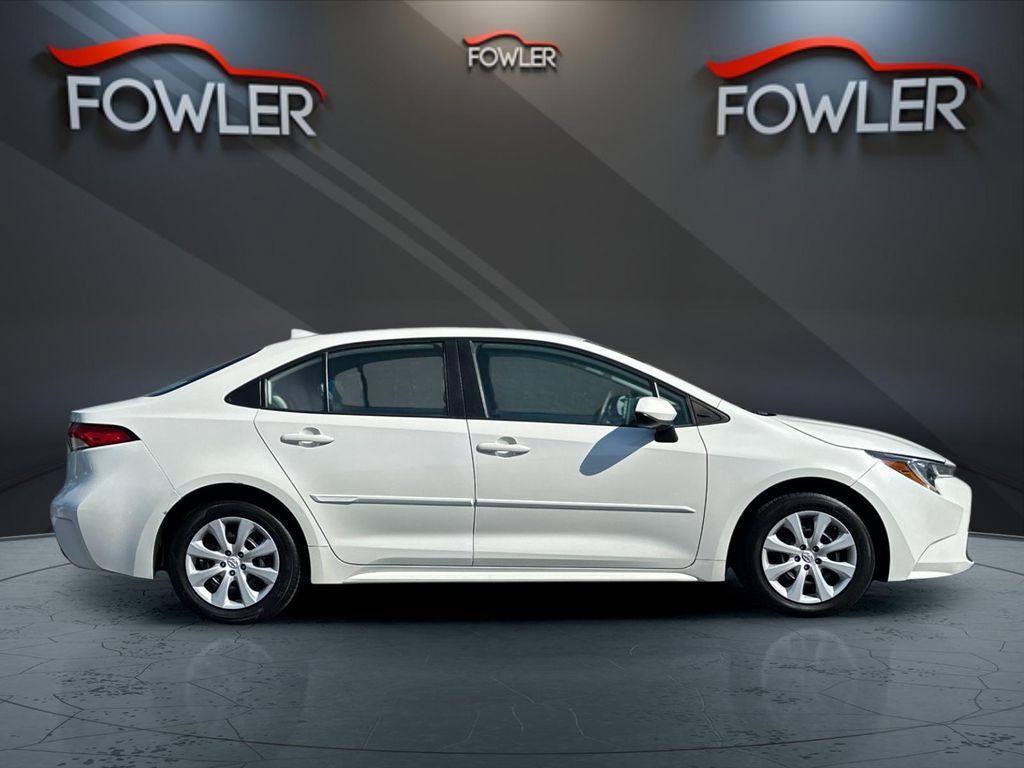 Used 2020 Toyota Corolla LE FWD image 6