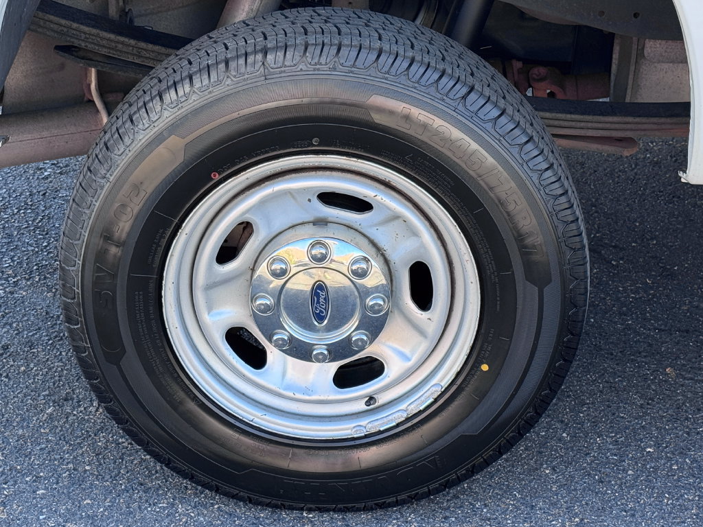 Used 2015 Ford F250 XL w/ Power Equipment Group AWD/4WD image 11