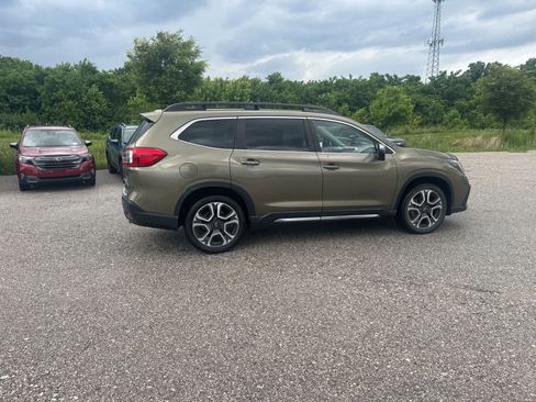 Certified 2023 Subaru Ascent Limited w/ Technology Package AWD/4WD image 7