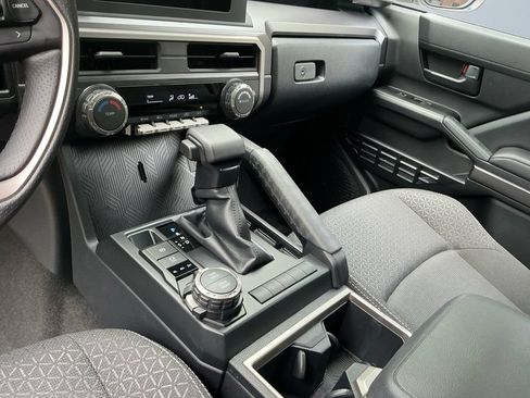 Used 2026 Toyota 4Runner SR5 AWD/4WD image 13