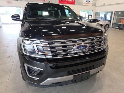 Used 2018 Ford Expedition Max Limited w/ Equipment Group 302A AWD/4WD image 4