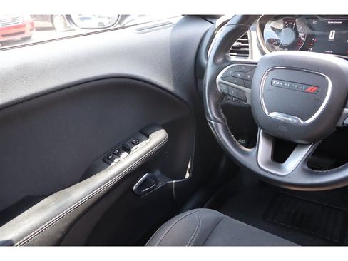 Used 2019 Dodge Challenger SXT w/ Driver Convenience Group RWD image 20
