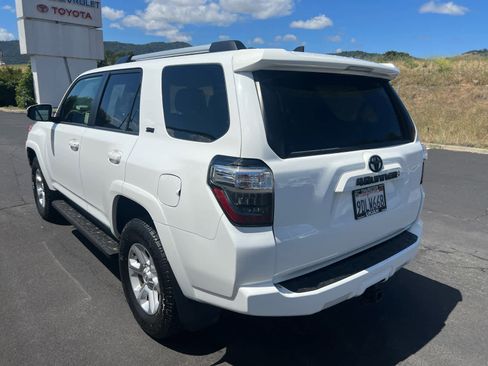 Used 2023 Toyota 4Runner SR5 Premium w/ Moonroof Package AWD/4WD image 9