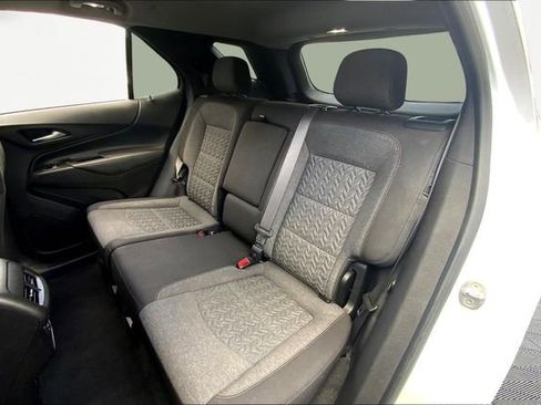 Used 2022 Chevrolet Equinox LT image 16