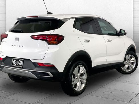 Used 2025 Buick Encore GX Preferred AWD/4WD image 15