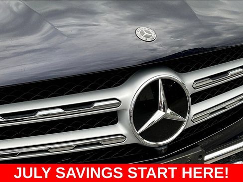 Used 2021 Mercedes-Benz GLC 300 4MATIC image 41