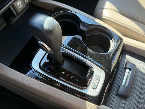 Used 2019 Honda Ridgeline RTL-E image 19