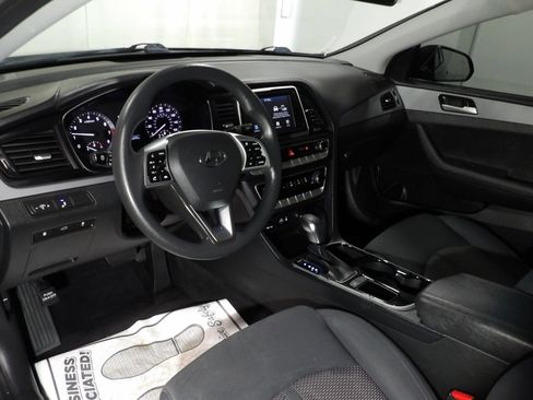 Used 2019 Hyundai Sonata SE FWD image 9