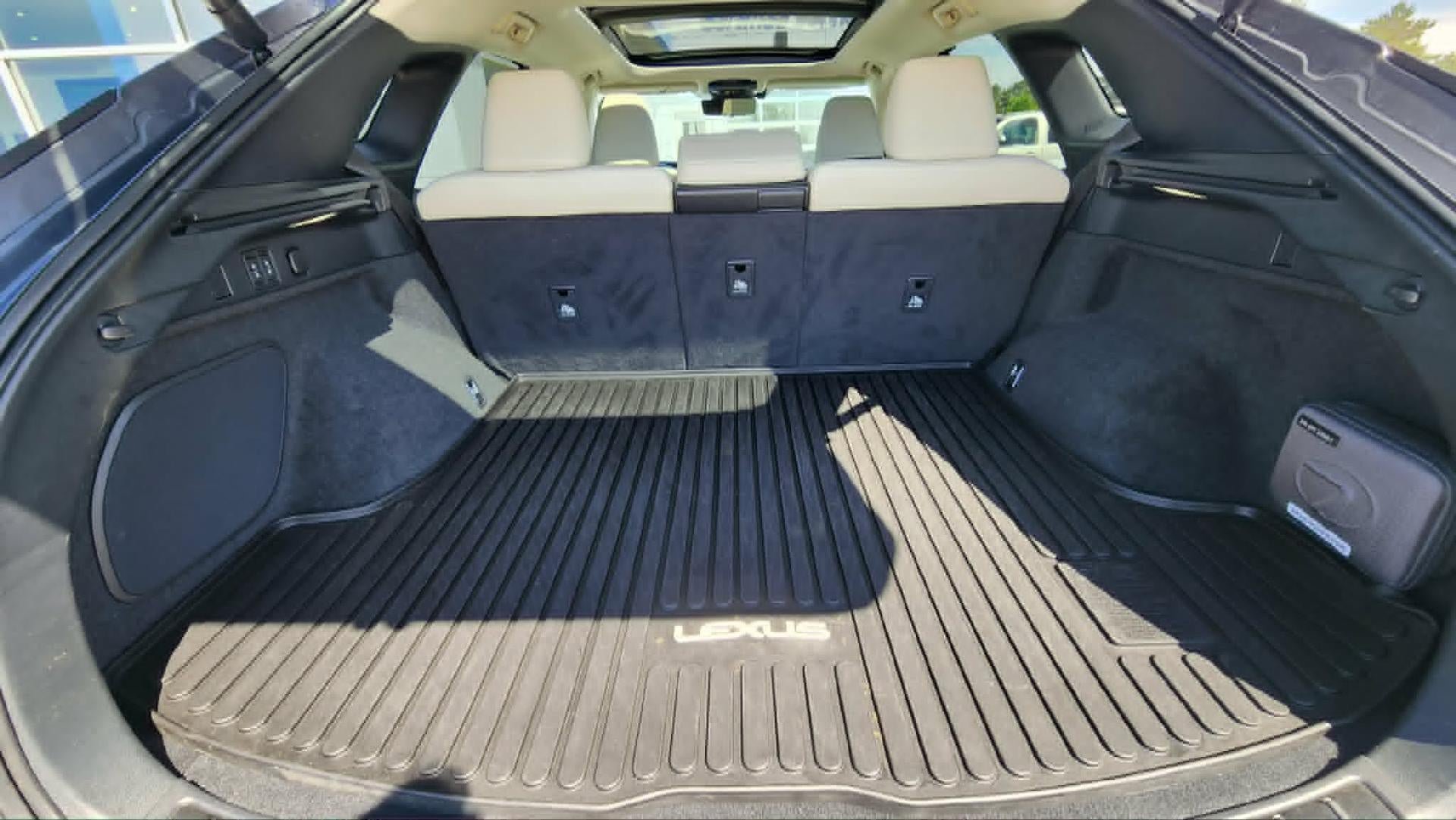 Used 2023 Lexus RX 350 AWD w/ Protection Package (P2) image 25