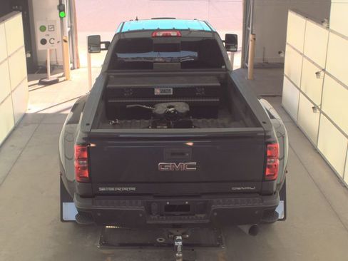 Used 2016 GMC Sierra 3500 Denali w/ Duramax Plus Package image 6