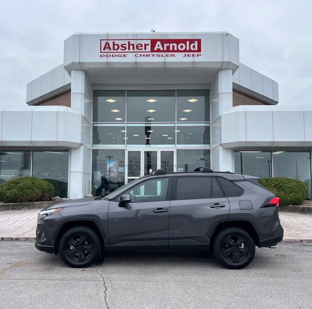 Used 2024 Toyota RAV4 XLE w/ Convenience Package AWD/4WD image 3
