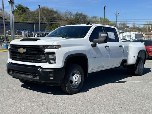 New 2026 Chevrolet Silverado 3500 W/T AWD/4WD image 7