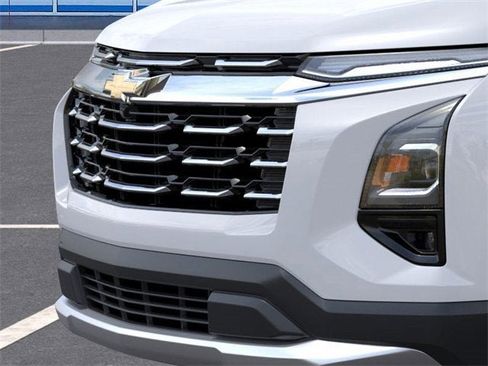 New 2026 Chevrolet Equinox LT w/ Safety and Technology Package image 13