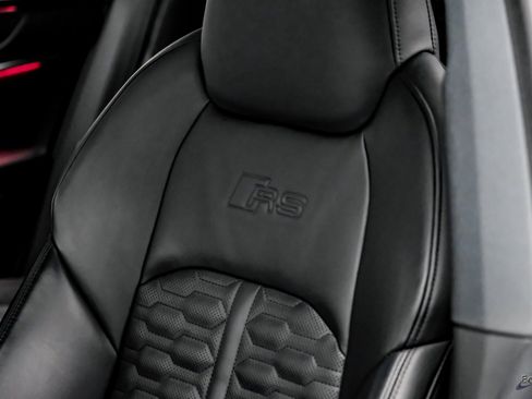 Used 2024 Audi RS 7 Performance w/ Executive Package image 37