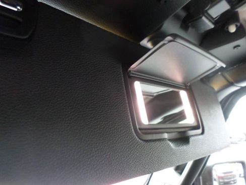 Used 2022 Jeep Wrangler Unlimited Sahara AWD/4WD image 25
