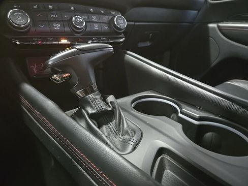 Used 2024 Dodge Durango GT AWD/4WD image 17