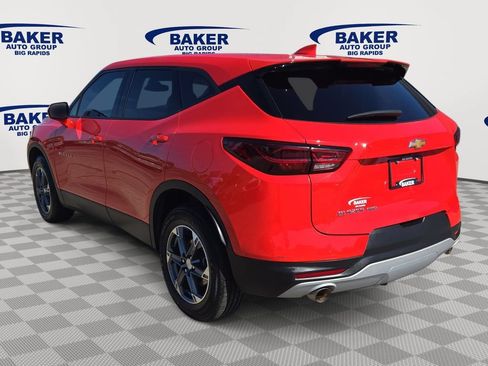 Used 2025 Chevrolet Blazer LT AWD/4WD image 6