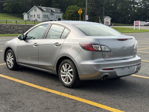 Used 2012 MAZDA MAZDA3 i Touring FWD image 4
