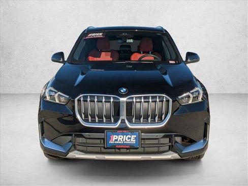 Used 2025 BMW X1 xDrive28i w/ Technology Package image 2