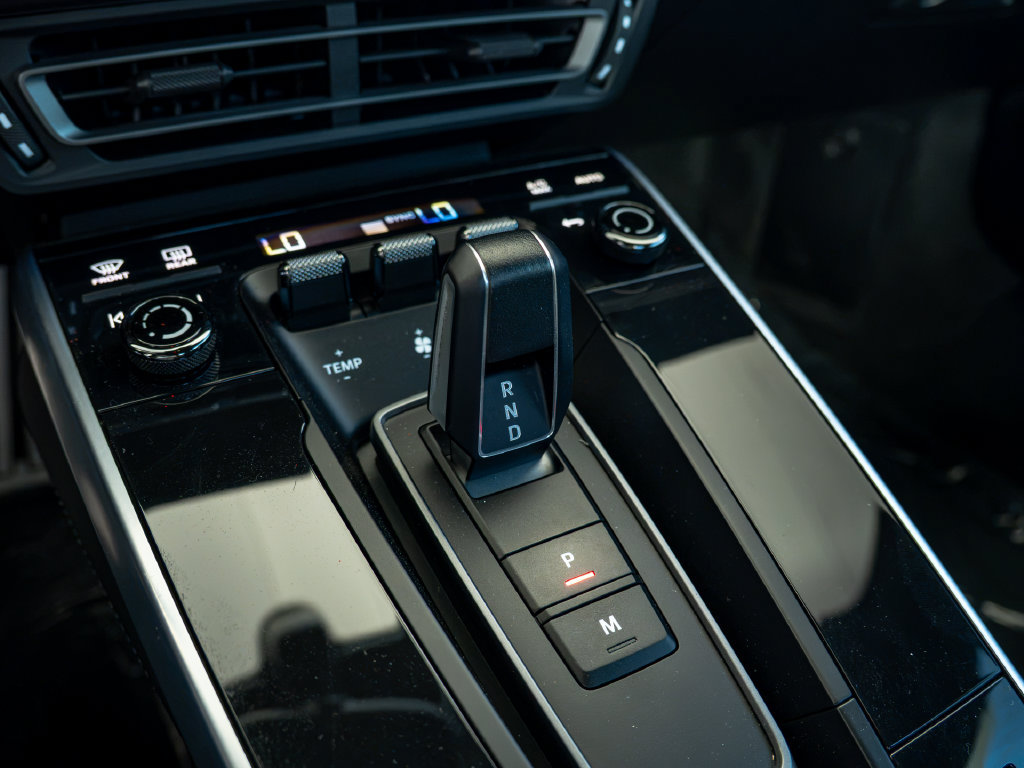 Certified 2022 Porsche 911 Turbo AWD/4WD image 12