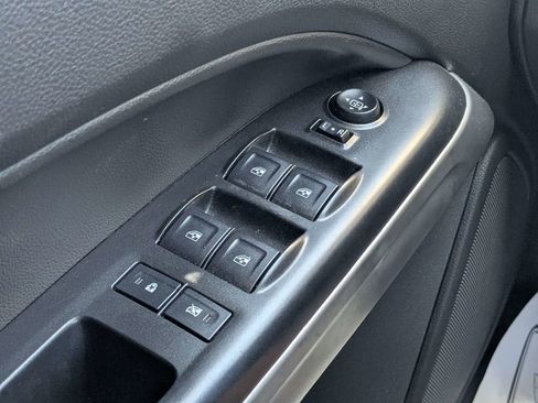 Used 2016 Chevrolet Colorado LT RWD image 18