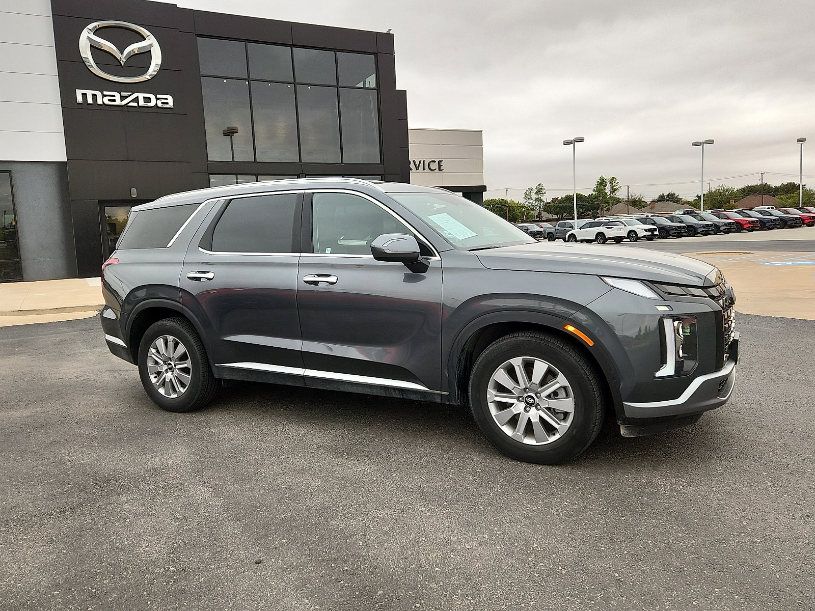 Used 2025 Hyundai Palisade SEL FWD image 6