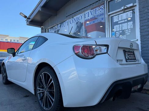 Used 2013 Scion FR-S image 5