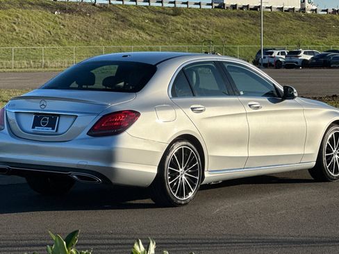 Used 2021 Mercedes-Benz C 300 Sedan image 3