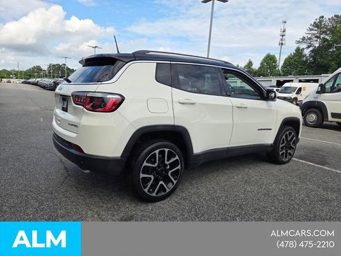 Used 2018 Jeep Compass Limited w/ Navigation Group AWD/4WD image 15
