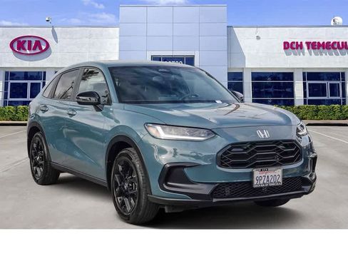 Used 2025 Honda HR-V Sport image 3