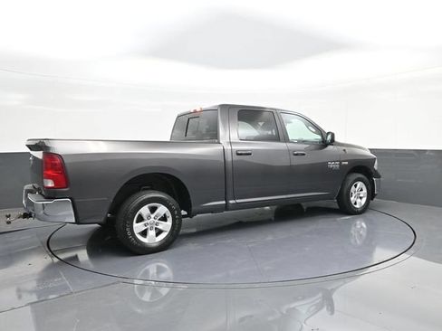 Used 2019 RAM 1500 Classic SLT RWD image 13