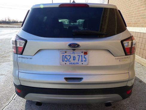 Used 2017 Ford Escape Titanium image 8