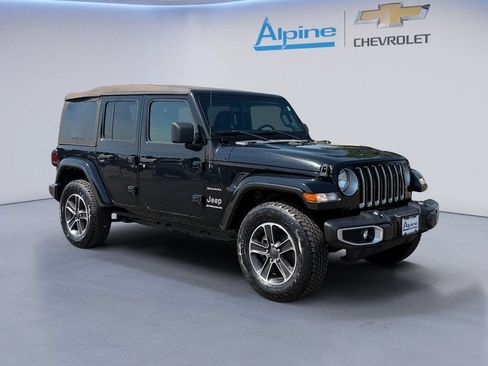 Used 2023 Jeep Wrangler Unlimited Sahara w/ Cold Weather Group AWD/4WD image 7
