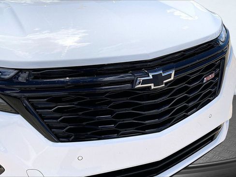 Used 2024 Chevrolet Equinox RS FWD image 29