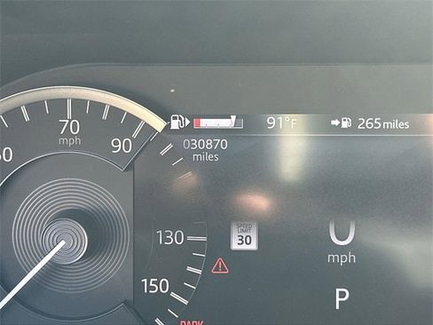 Used 2023 Land Rover Discovery Sport S image 11