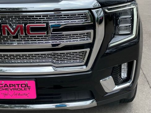 Used 2023 GMC Yukon SLT AWD/4WD image 8