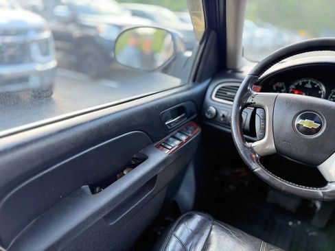 Used 2011 Chevrolet Tahoe LT AWD/4WD image 19