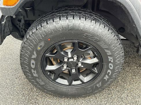 Used 2022 Jeep Wrangler Unlimited Sport image 9