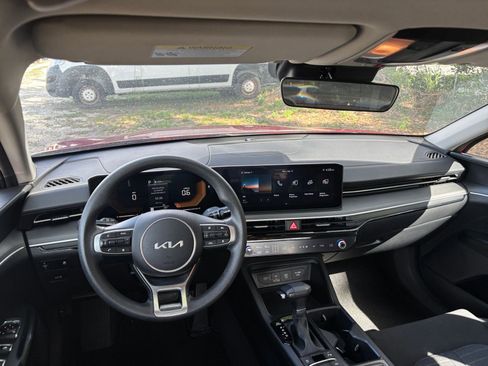 Used 2025 Kia K5 LXS FWD image 34