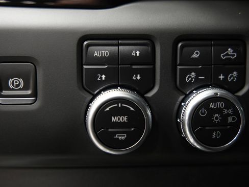 Used 2024 GMC Sierra 1500 Denali w/ Denali Reserve Package image 33