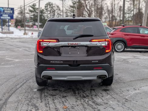Used 2021 GMC Acadia SLE image 9