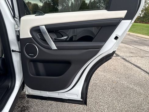 New 2024 Land Rover Discovery Sport S image 15