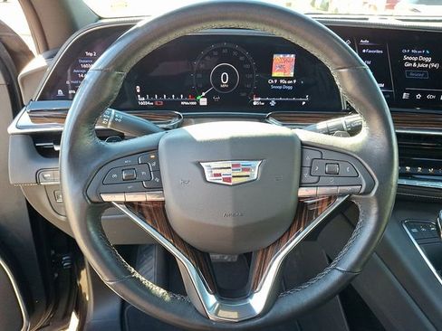 Certified 2023 Cadillac Escalade Premium Luxury image 17